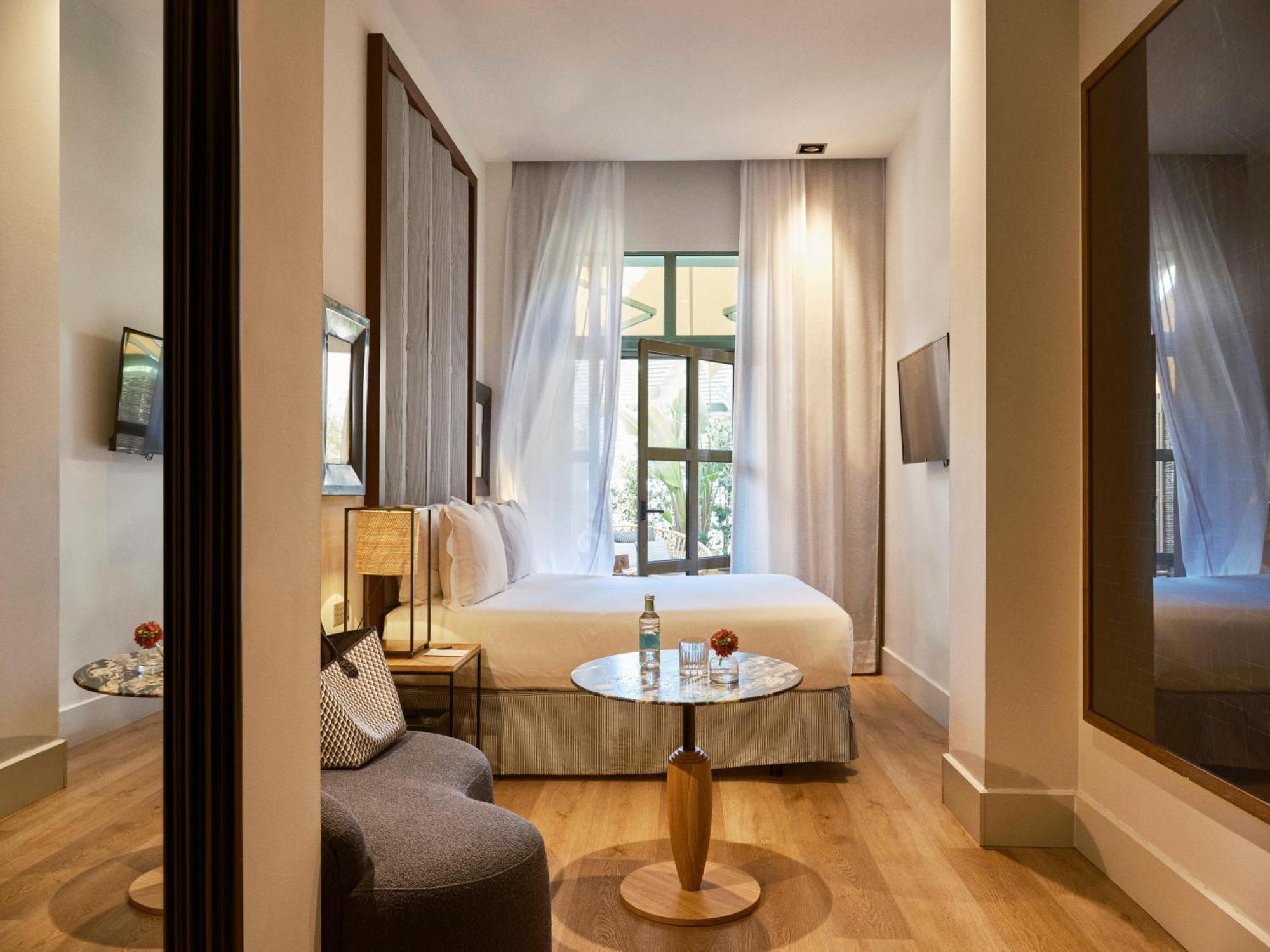 Double or Twin Room Terrace