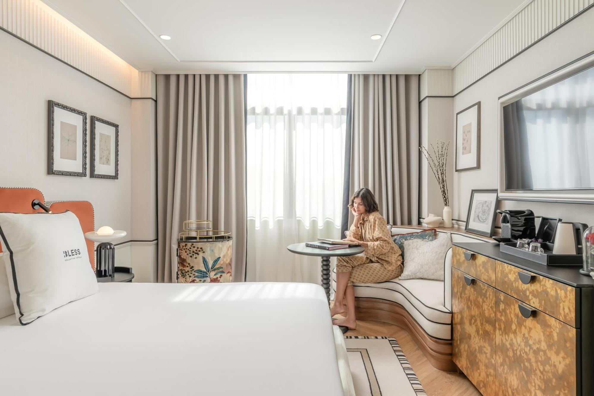Studio Suite with Terrace,1743097226:JPEG
